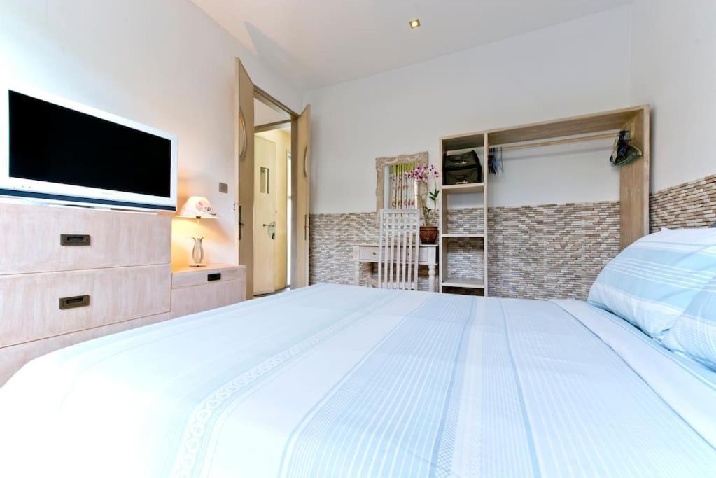 Serenity 4 Bedrooms Big Pool Bali Villa