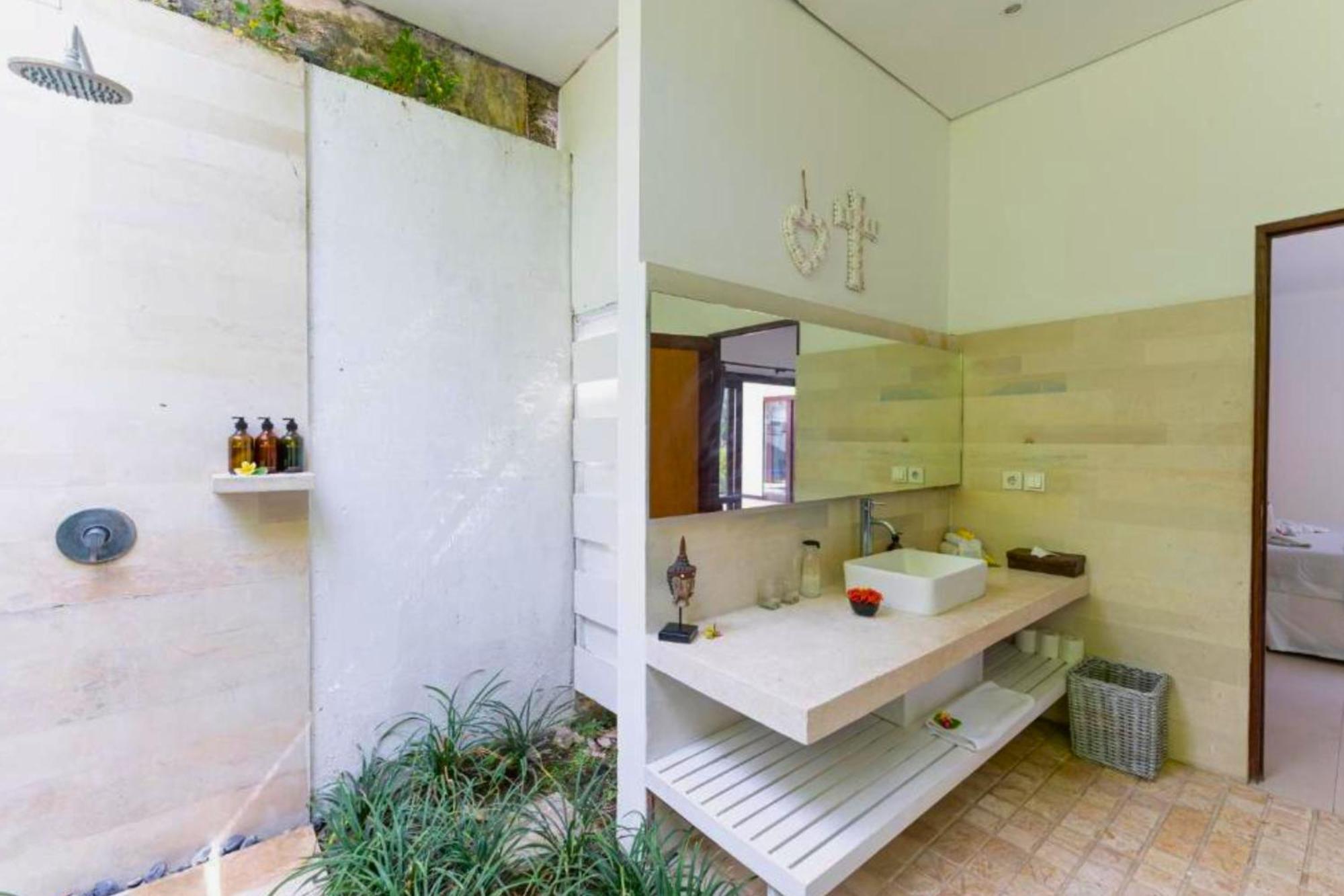 Villa Omkara 2 Bedroom Deluxe Private Pool Zn253 Seminyak (Bali)