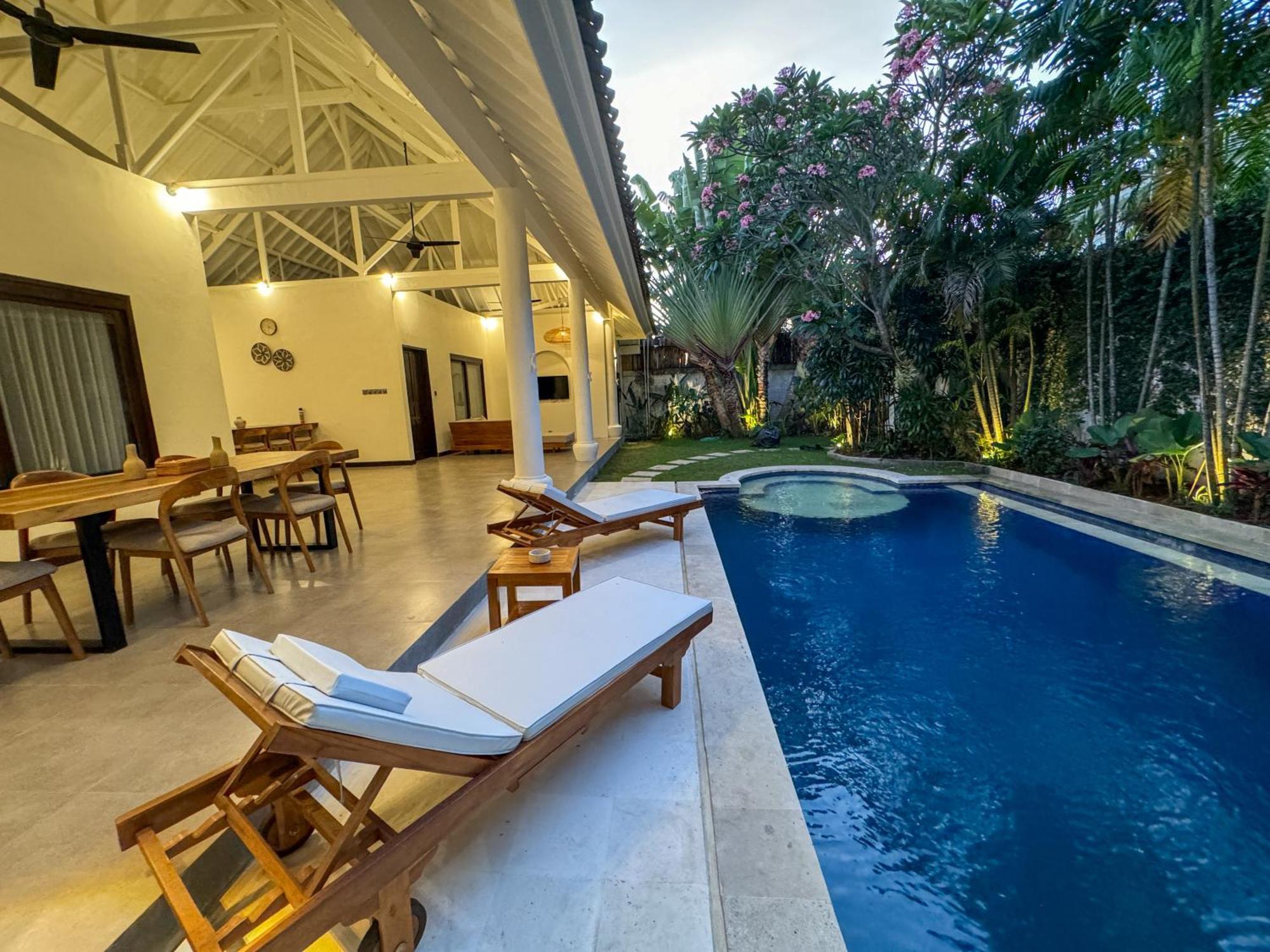 Uma Dharma Seminyak (Bali)