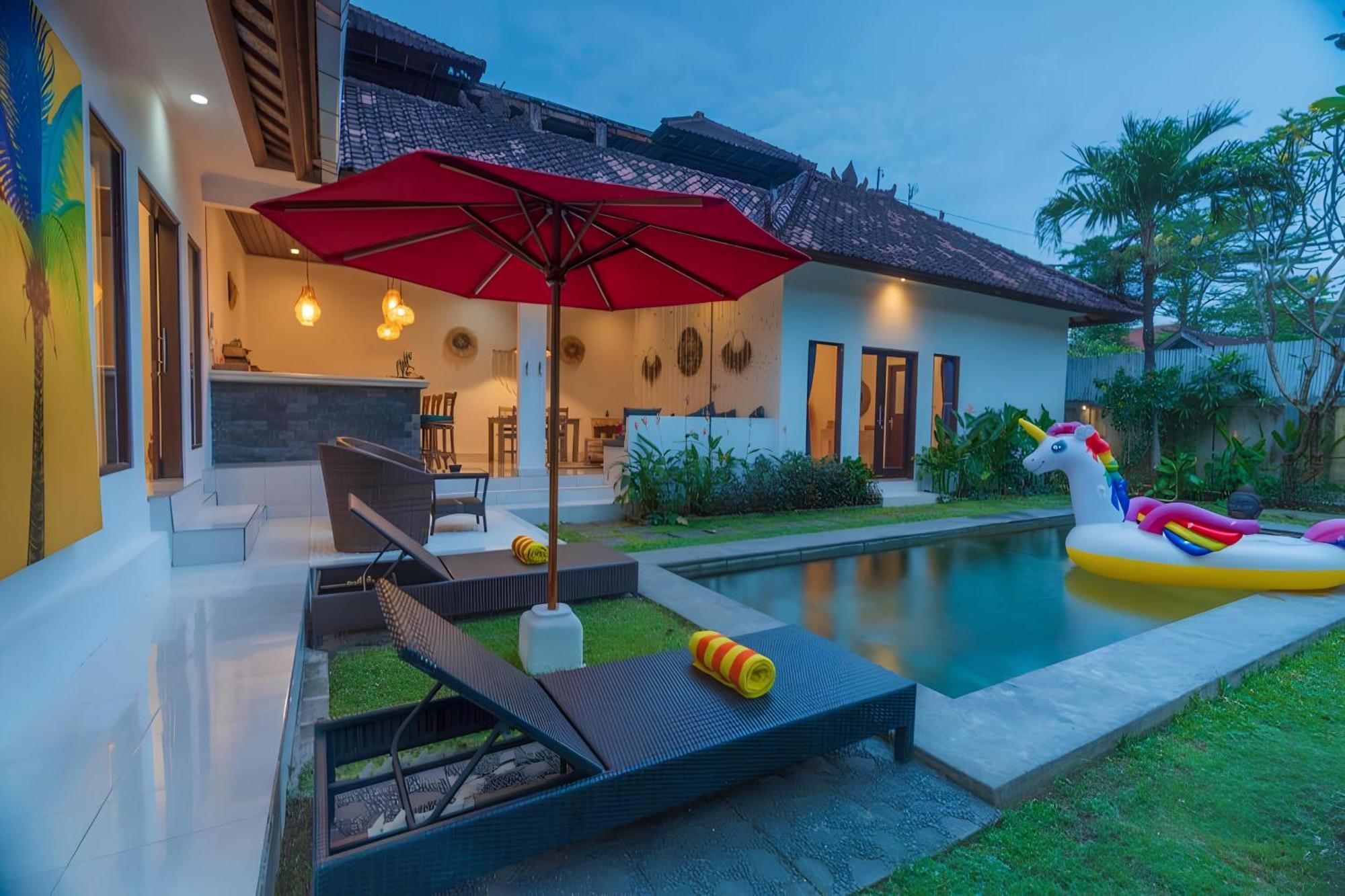 Taman Pangeran In Seminyak, 2br Large Pool, Prime Location !