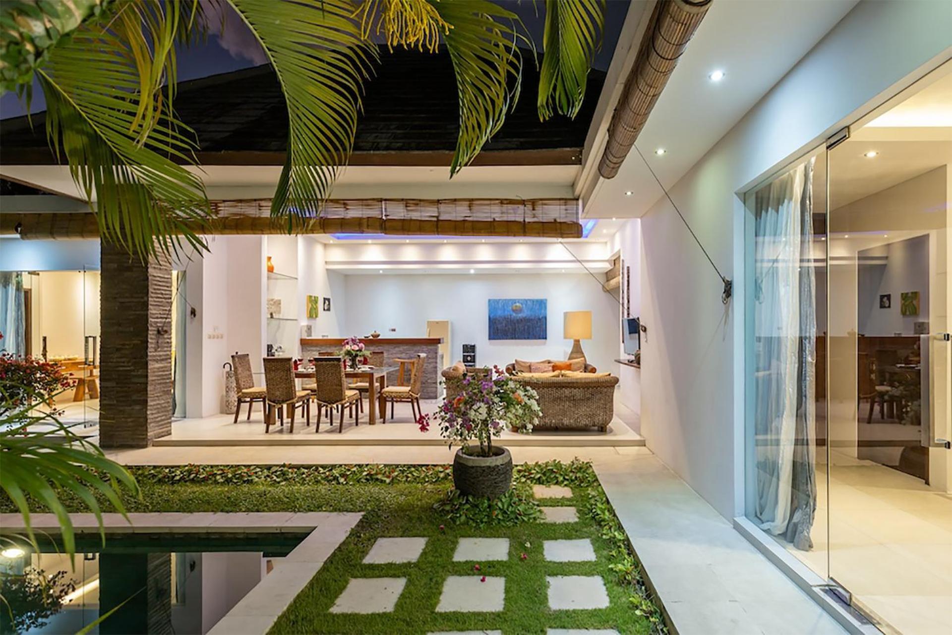 Lotus By Optimum Bali Seminyak