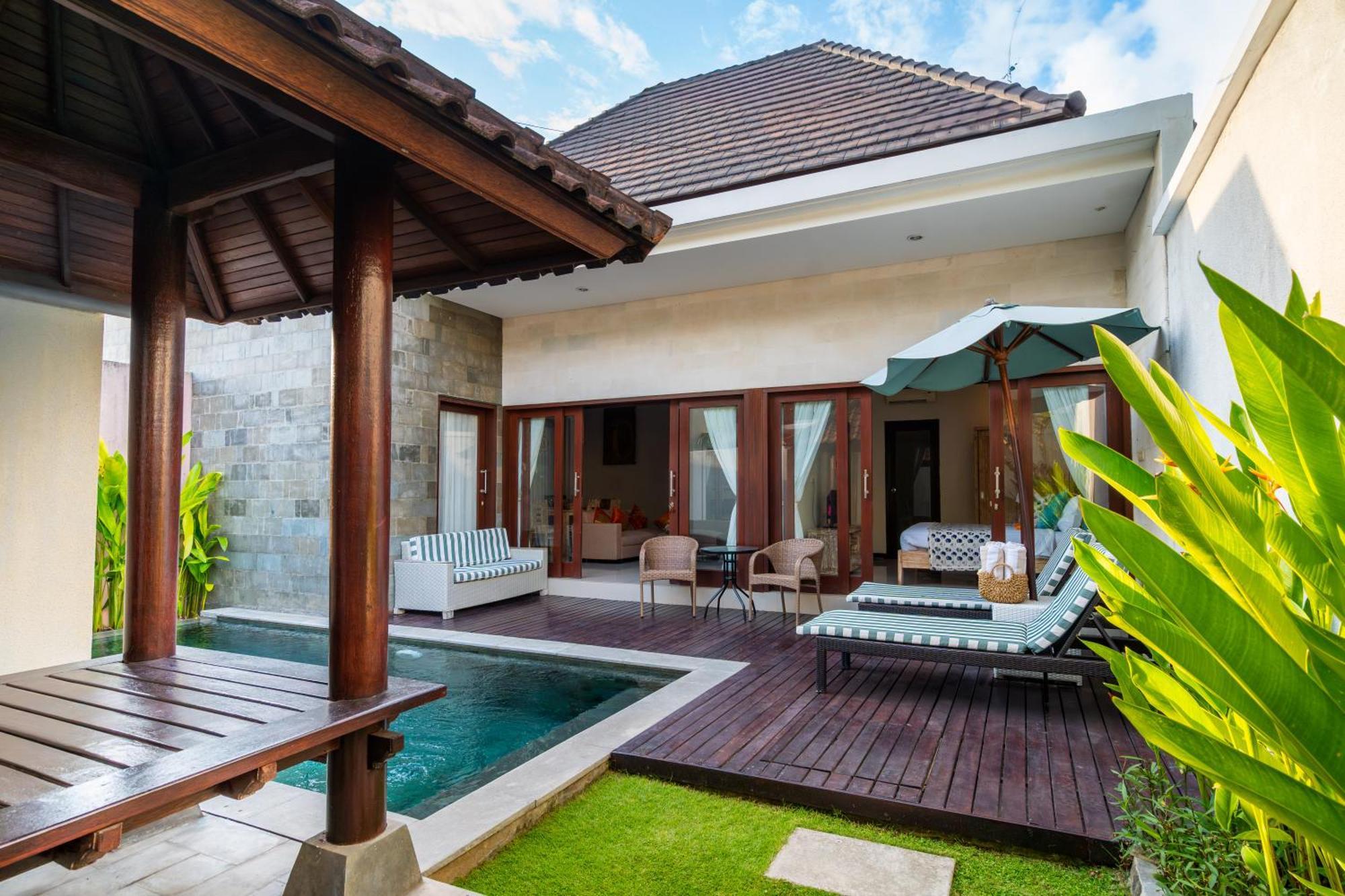 Sebelas Legian * Seminyak