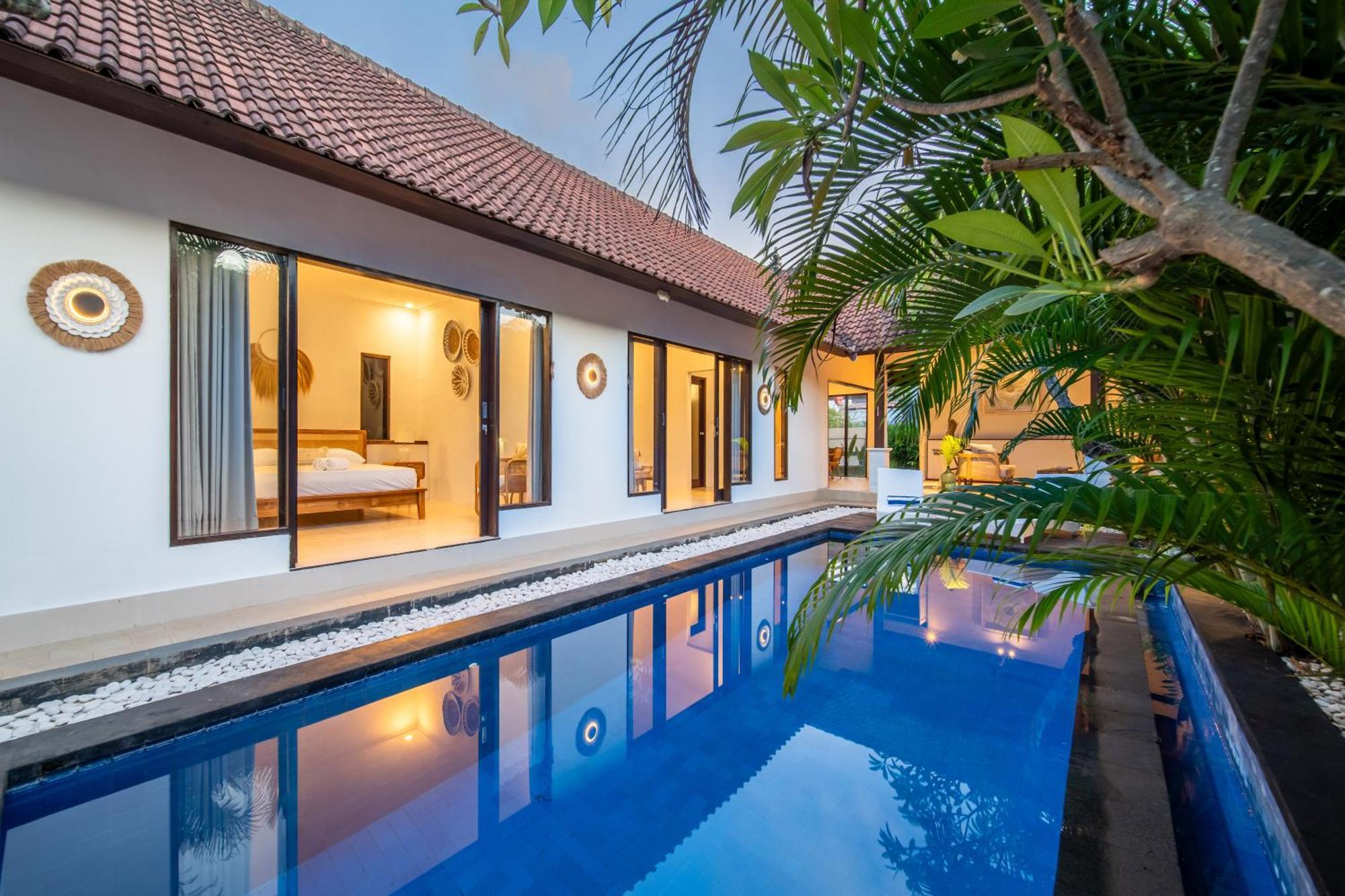 Free Pick-up Balinese Style Tropical Private Pool With 2 Bedrooms
