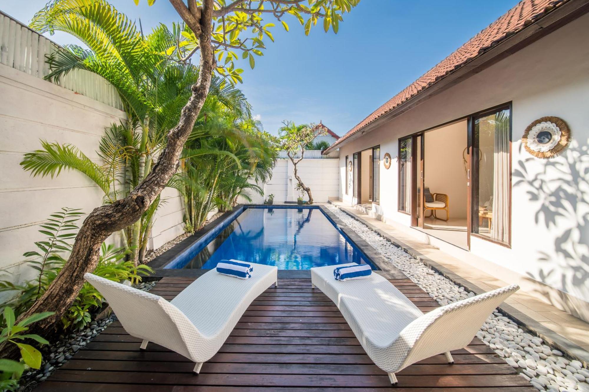 Free Pick-up Balinese Style Tropical Private Pool With 2 Bedrooms