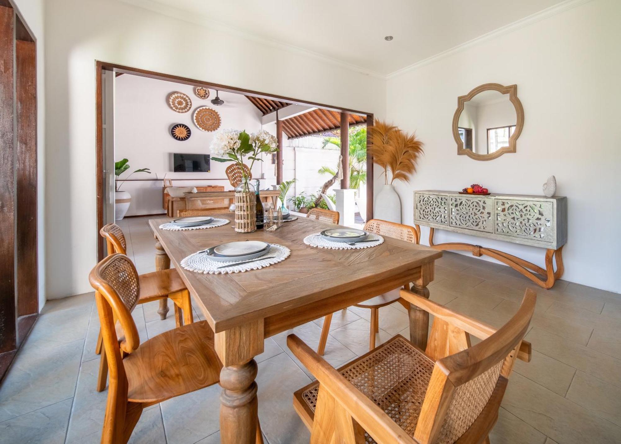 Free Pick-up Balinese Style Tropical Private Pool With 2 Bedrooms Villa