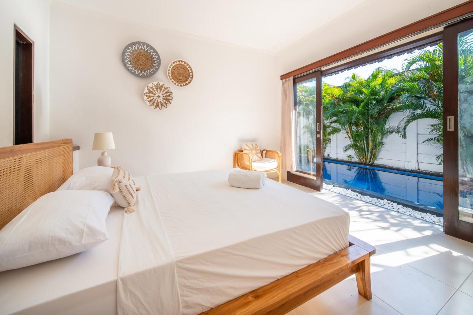 Villa Free Pick-up Balinese Style Tropical Private Pool With 2 Bedrooms *