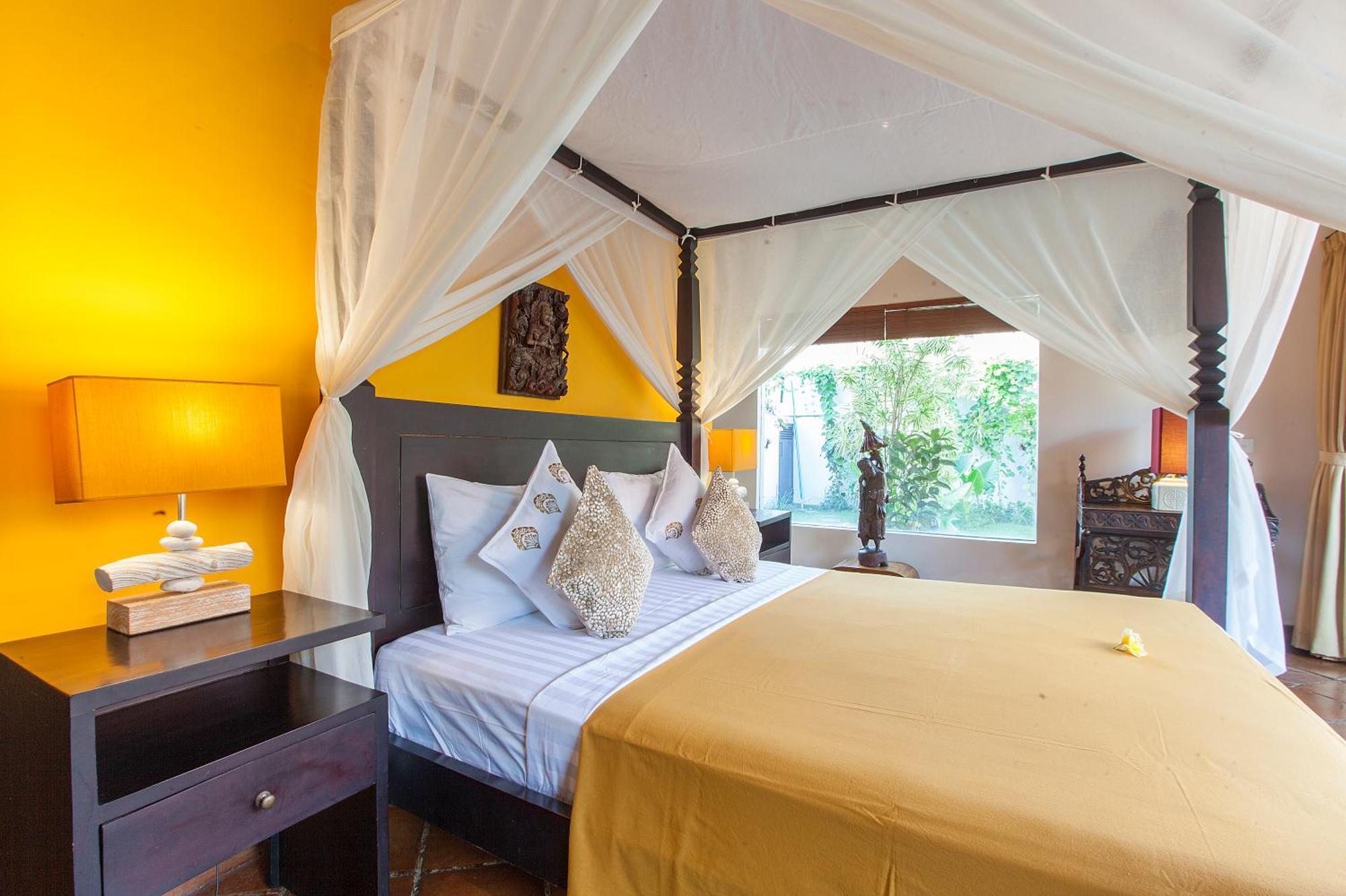 Villa Intimate In
