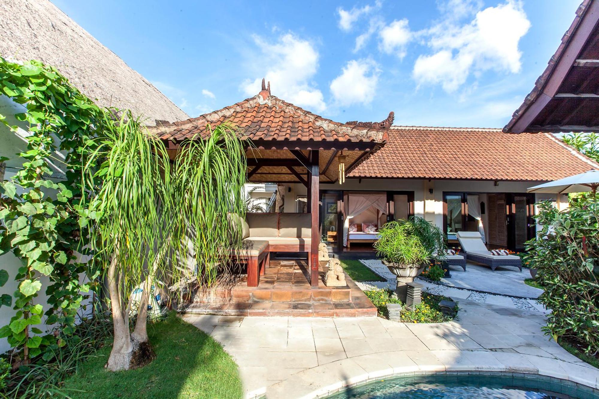 Intimate In Villa *