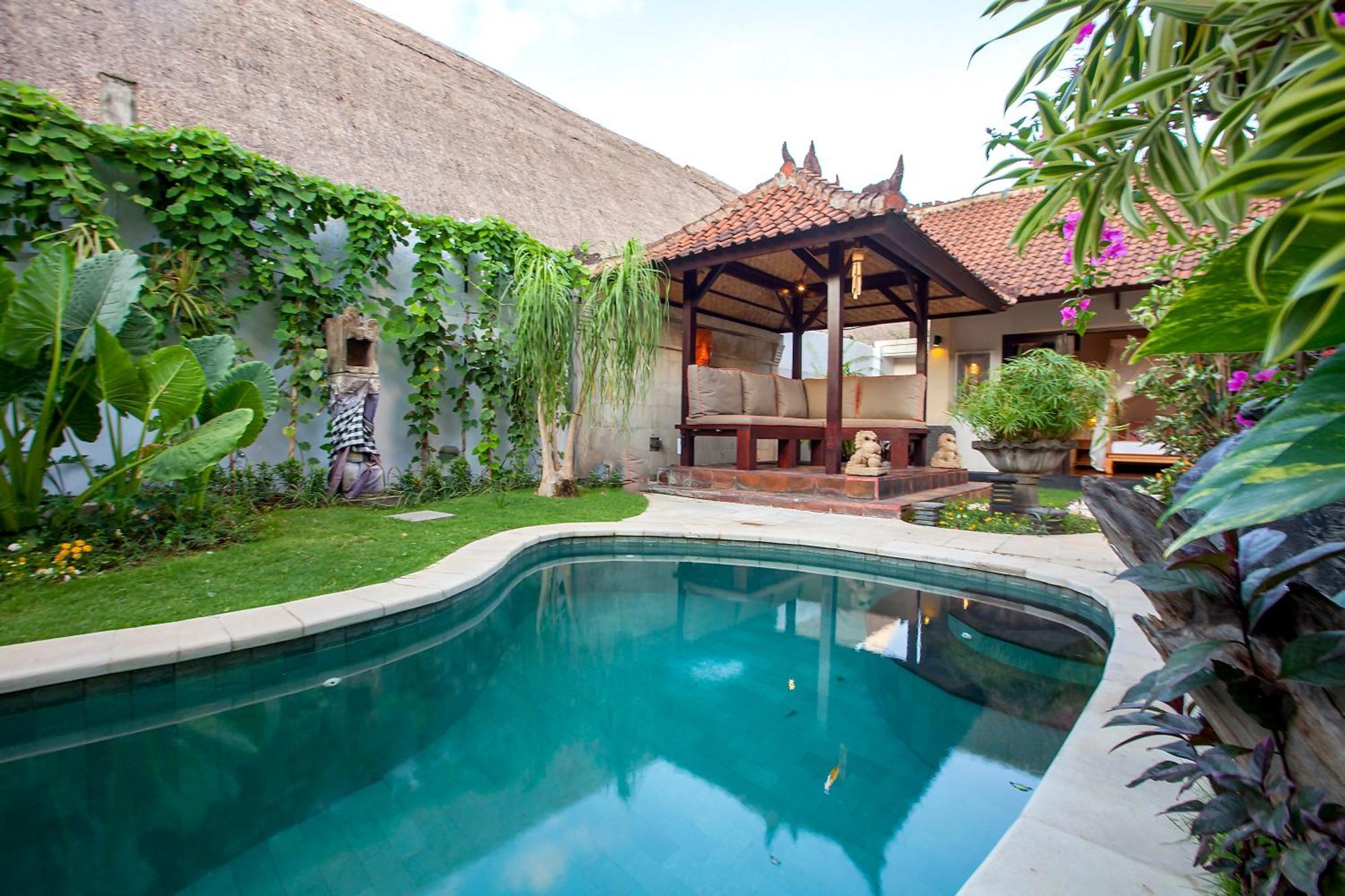 Villa Intimate In