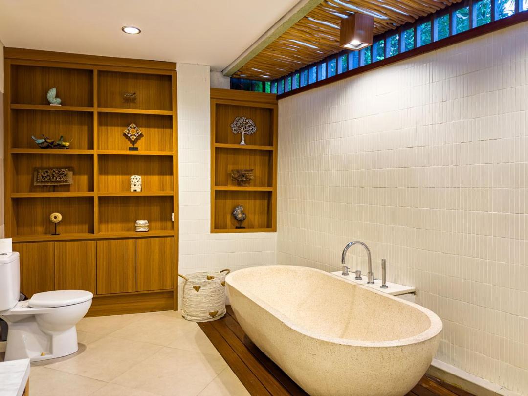 Alore Managed By Bugis Villa