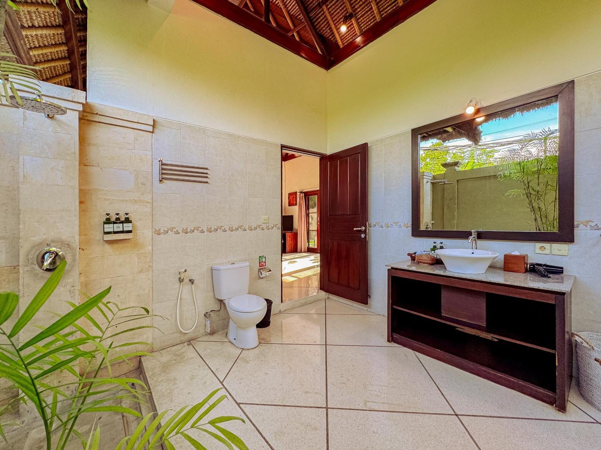Kebun Managed By Bugis Seminyak (Bali)