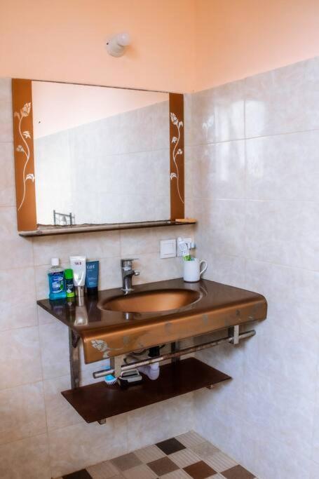 Villa 2 Bed With Pool, Big Garden,