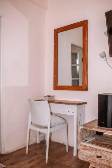Villa 2 Bed With Pool, Big Garden, *