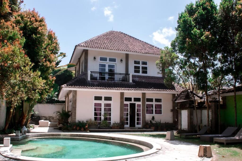 Villa 2 Bed With Pool, Big Garden, *