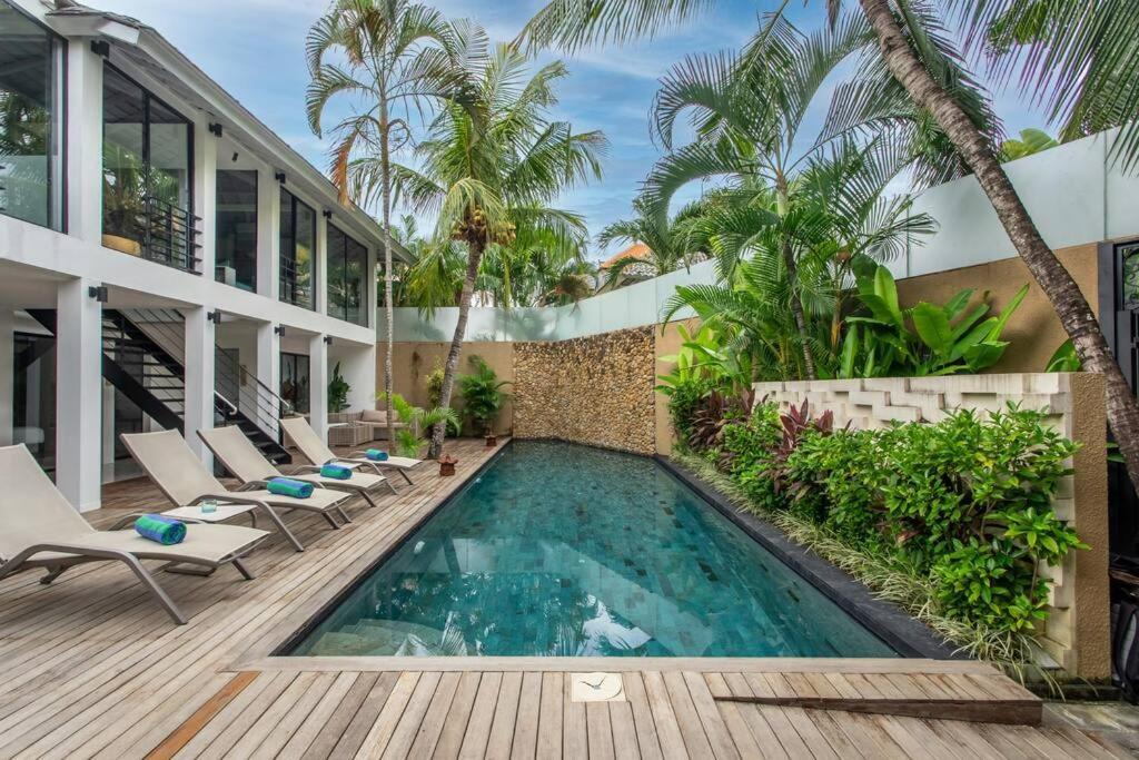 Yang Tao 5, Boutique 3-bdr Heart Of Seminyak (Bali)