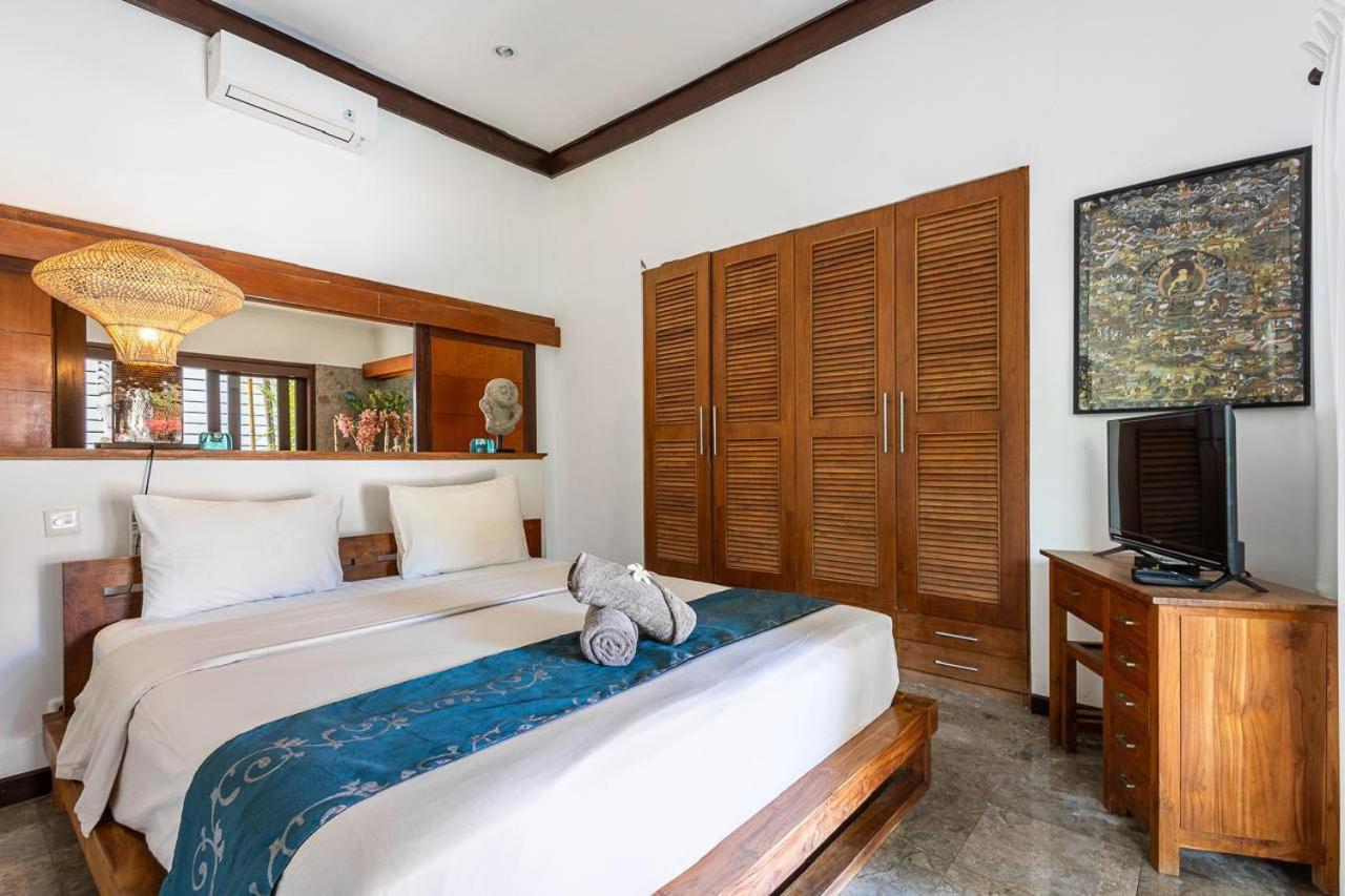Wanted For Family Vacation Villa Seminyak (Bali)