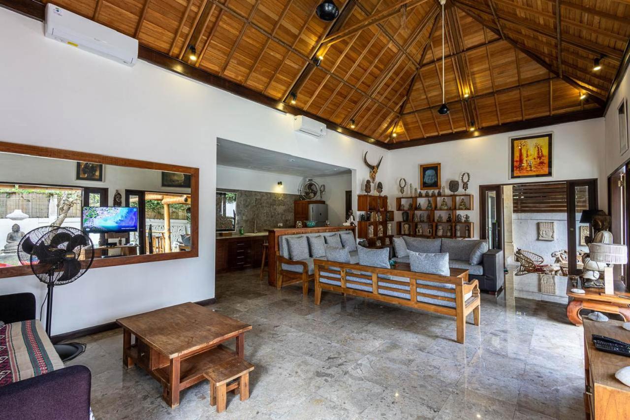 Villa Wanted For Family Vacation *