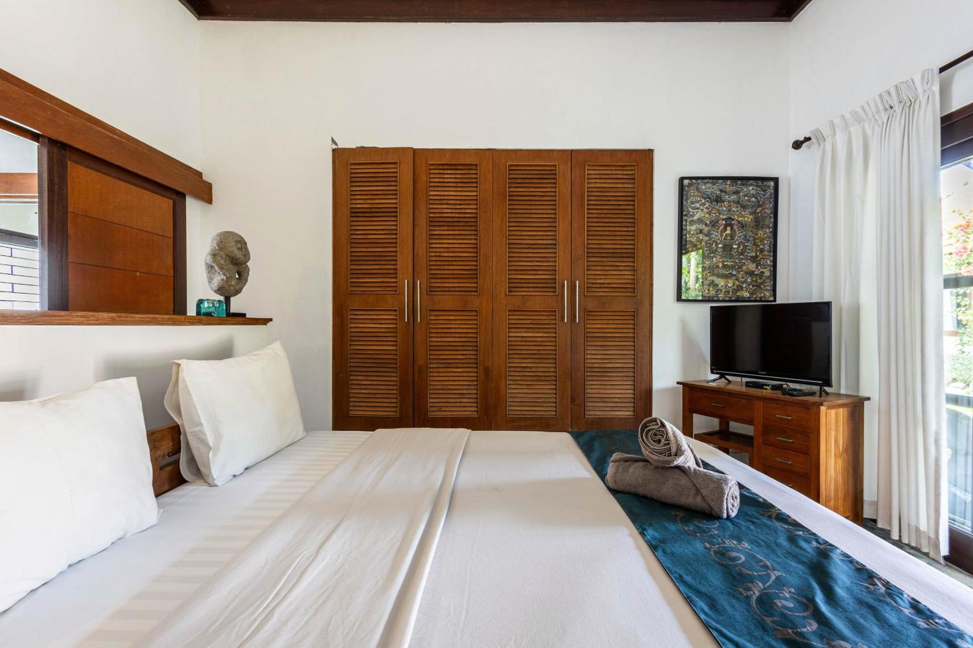 Wanted For Family Vacation * Seminyak (Bali)