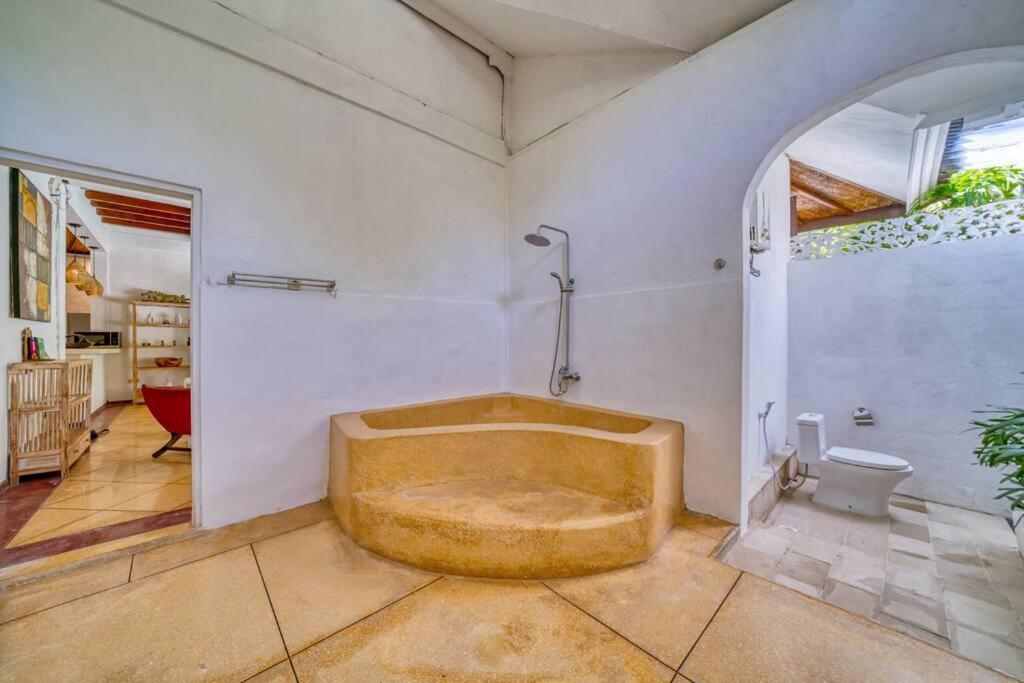 Sabi 3br In The Heart Of By Santi Management *