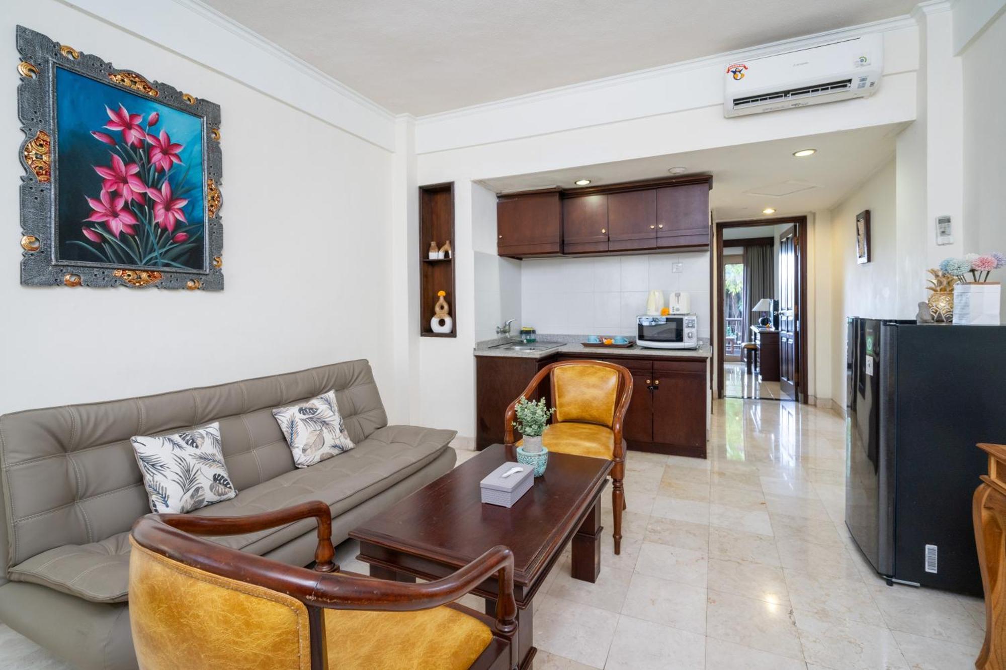 Apartment Inside Walking Distance To The