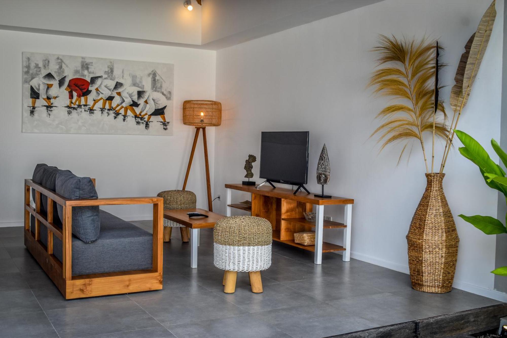 Mana Tea 2 Bedrooms & Pool *
