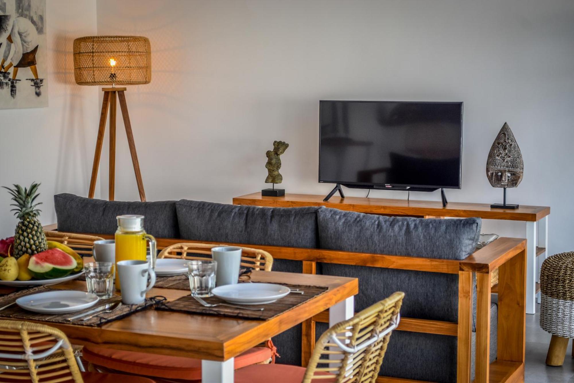 Mana Tea 2 Bedrooms & Pool