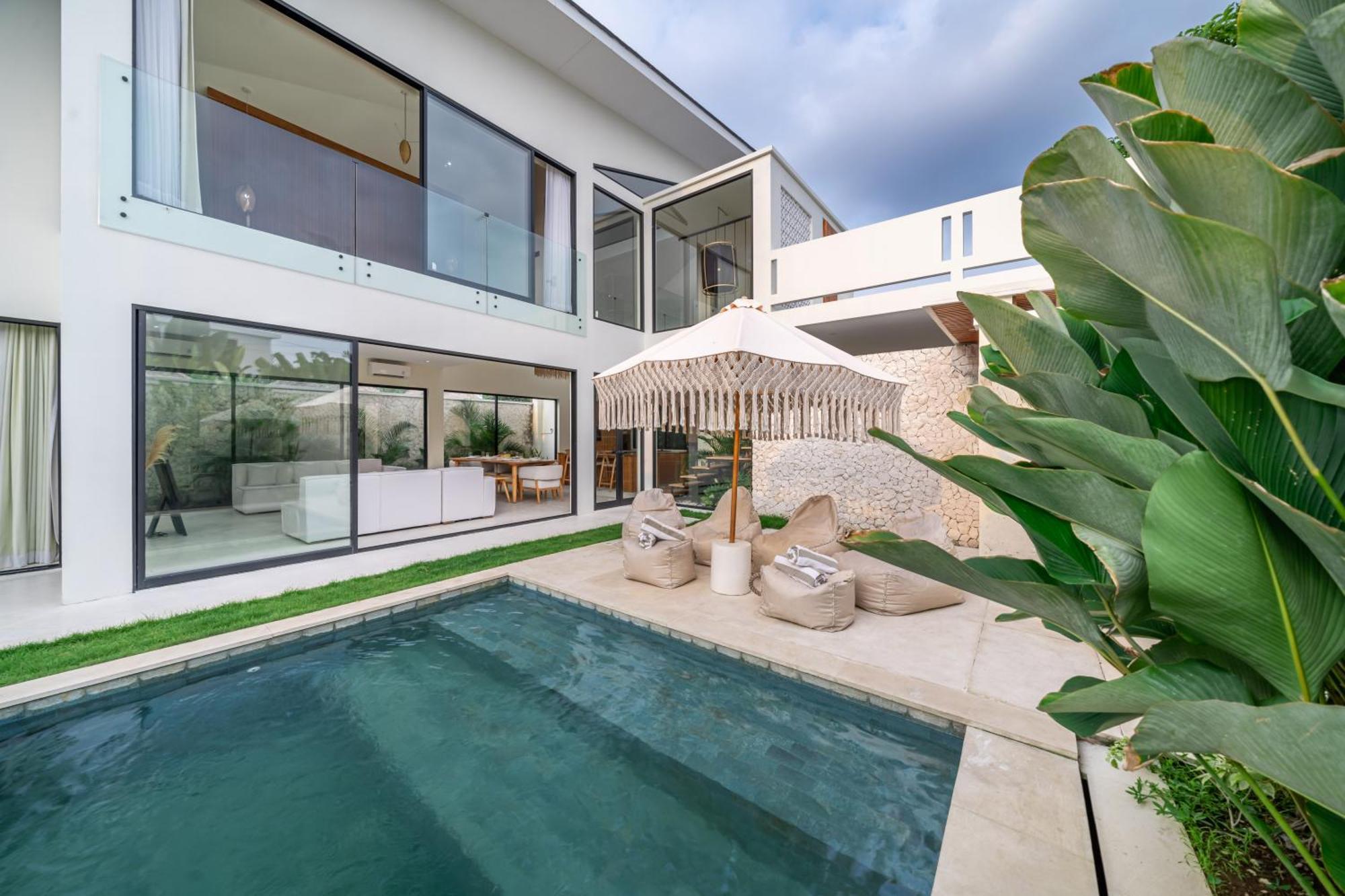 Villa Skye Modern Luxury Unveiled 4br Seminyak (Bali)