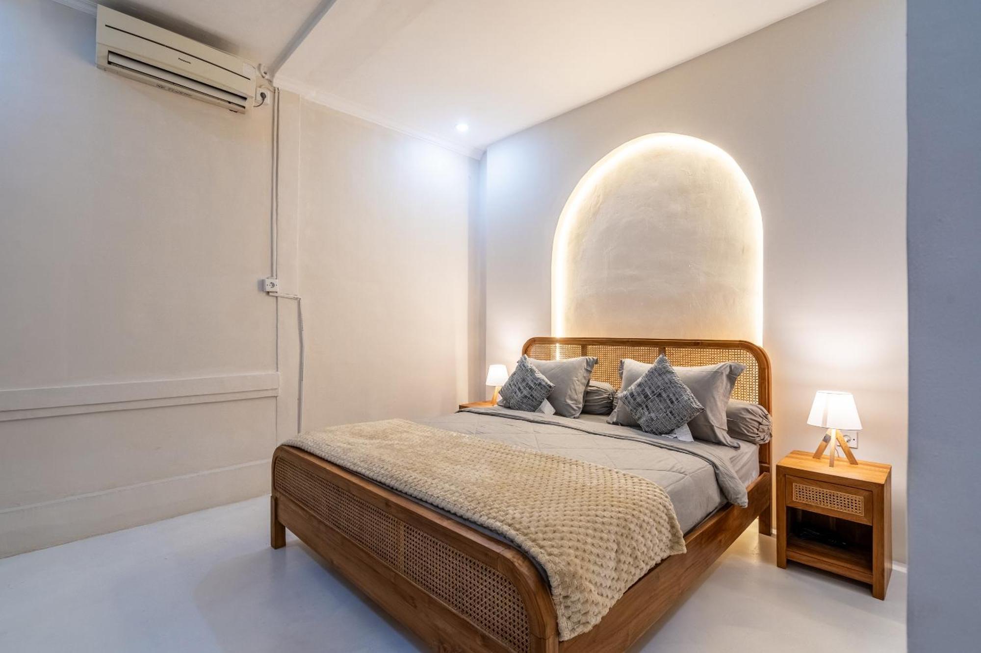 Villa Apollo - 4br Private In Seminyak (Bali)
