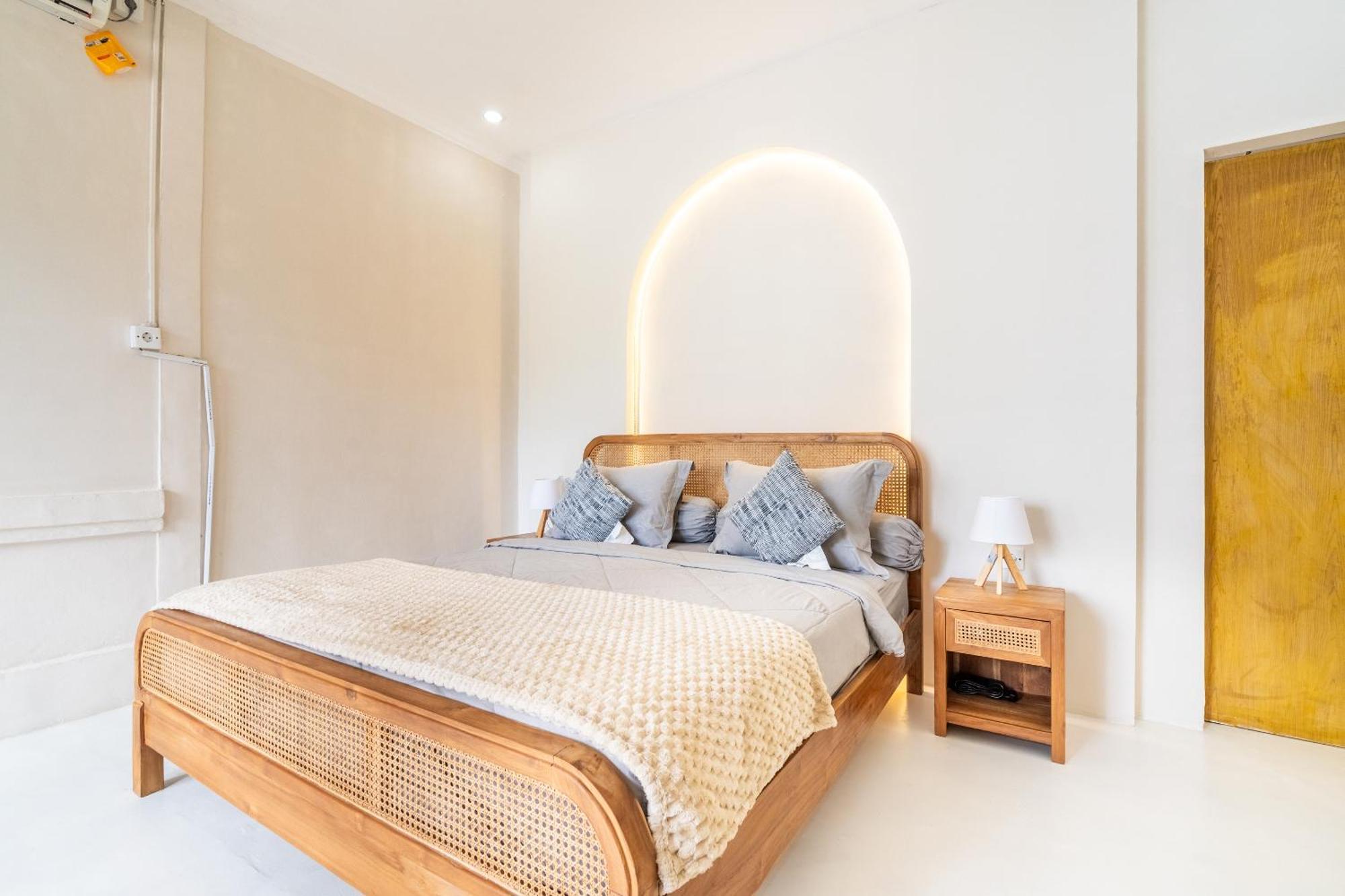 Apollo - 4br Private In Seminyak (Bali)
