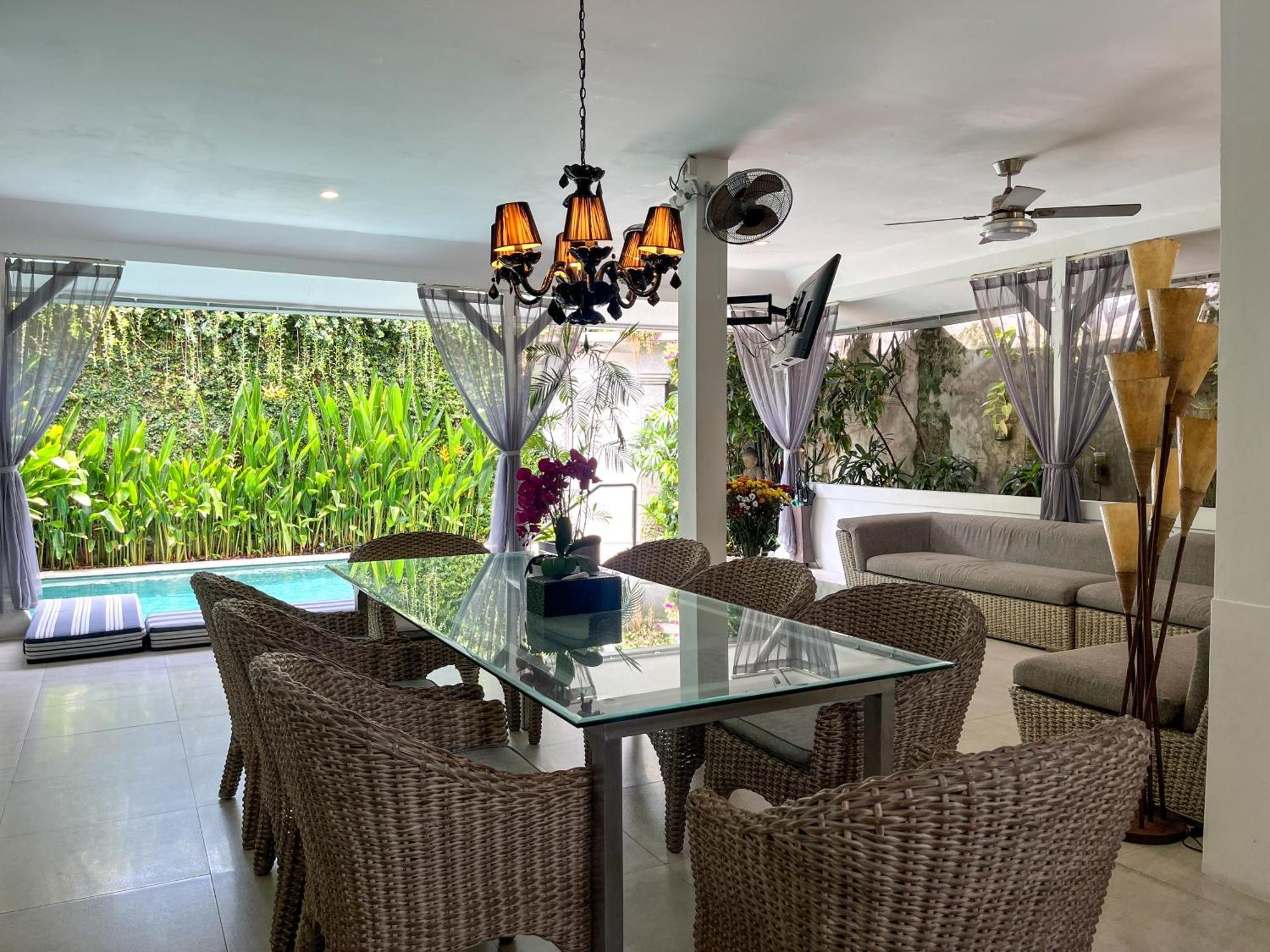 Ozamiz By R Us Seminyak (Bali)