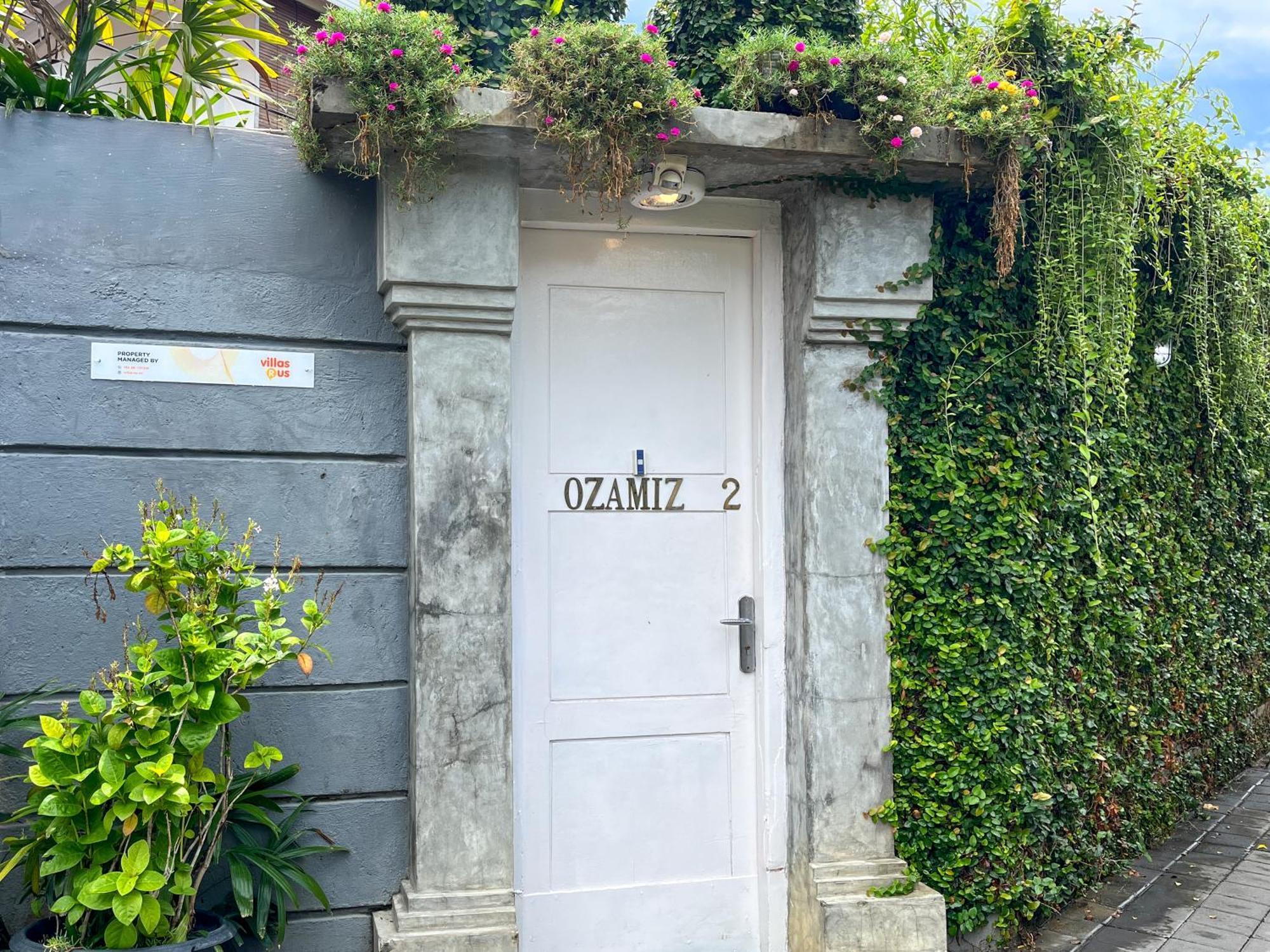 Villa Ozamiz By R Us Seminyak (Bali)