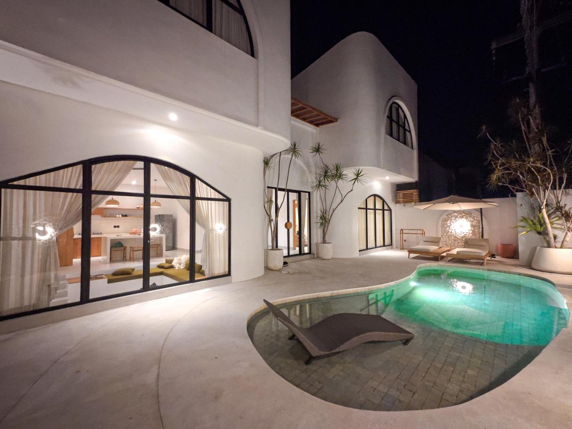 Miko Villa *