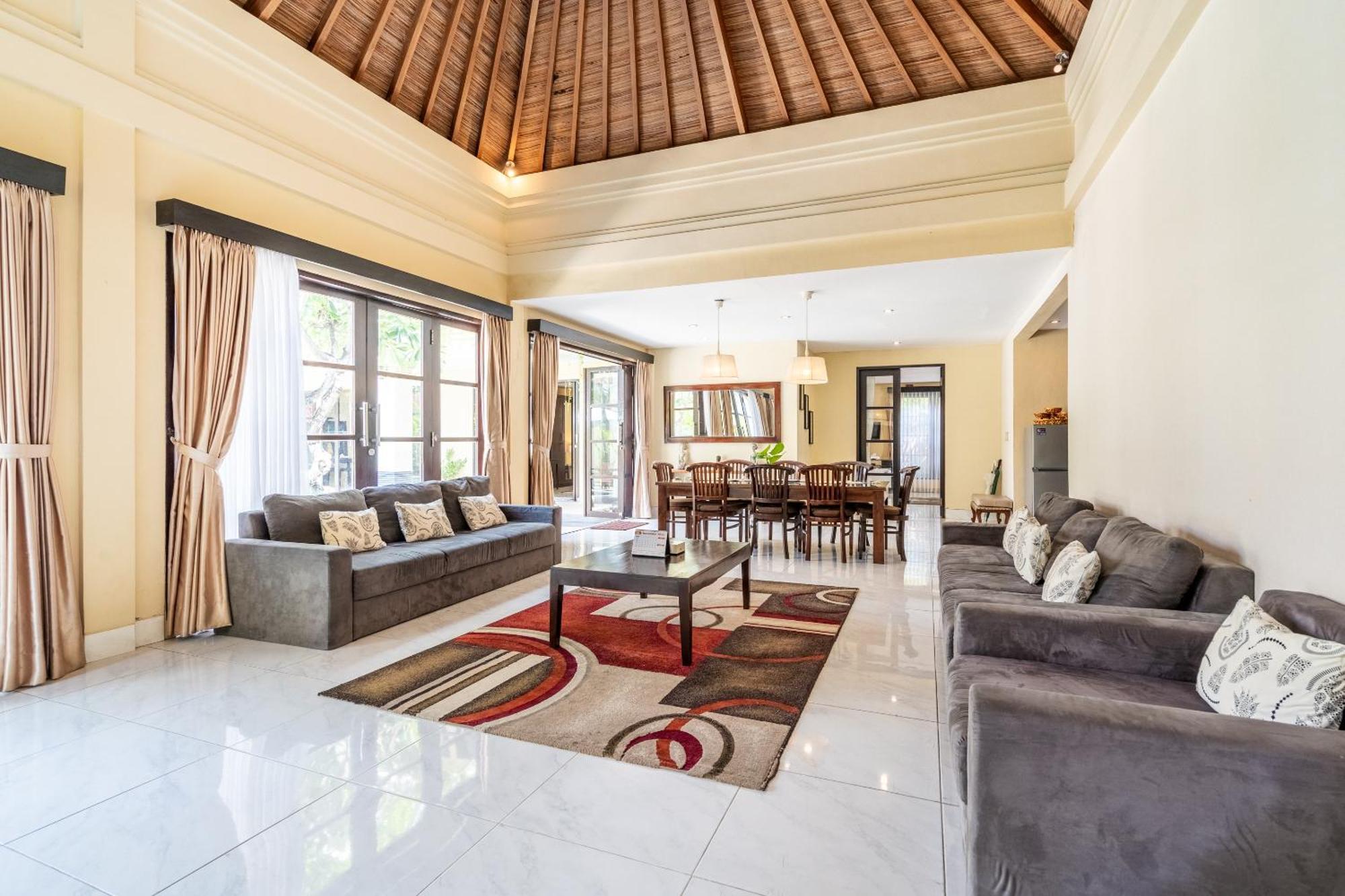 Cometa 4br Private Pool Luxury Holiday home Seminyak (Bali)