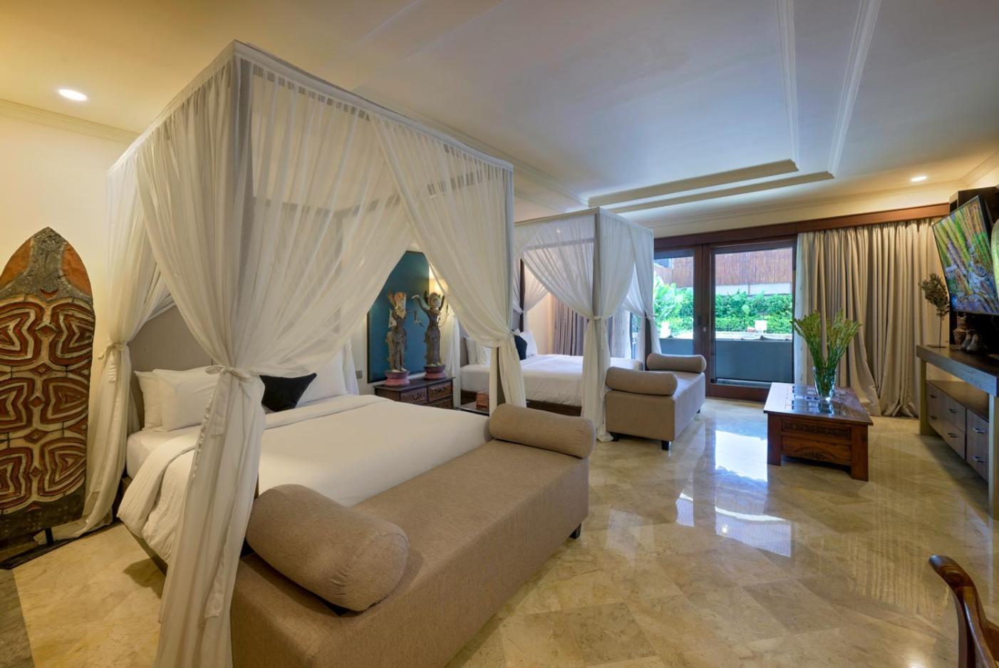 Deh Simba At Oberoi Vila *
