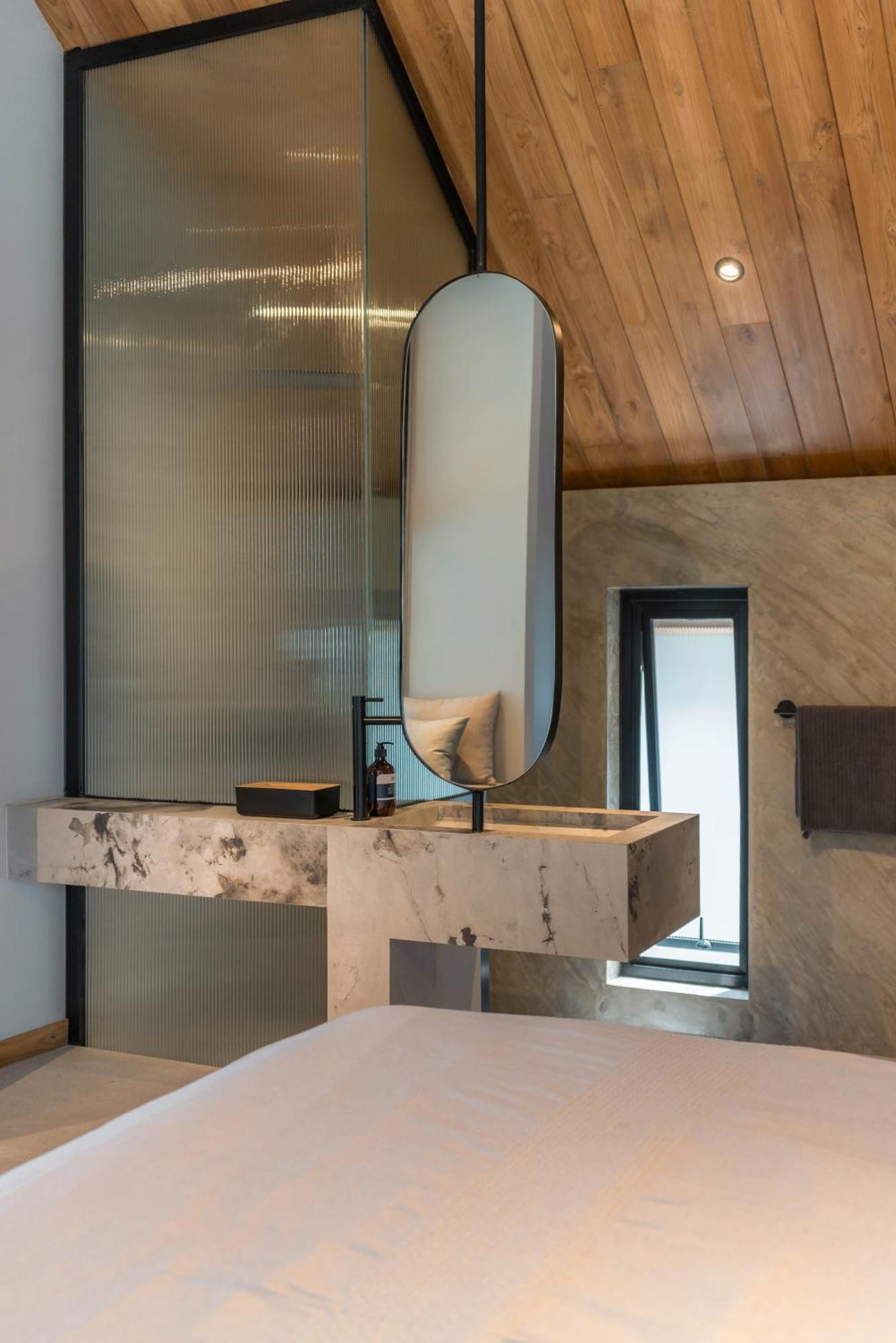 Vaya - Luxe & Stylish 3br Just Steps From The * Seminyak (Bali)