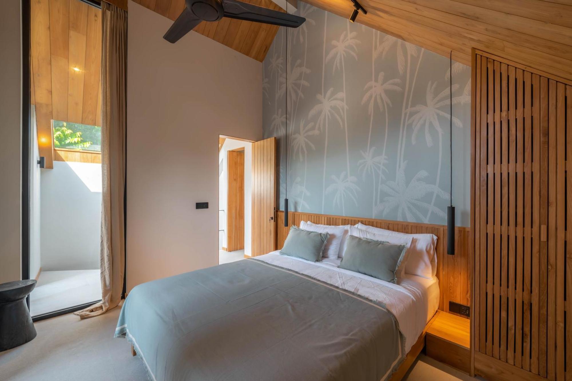 Villa Vaya - Luxe & Stylish 3br Just Steps From The Seminyak (Bali)