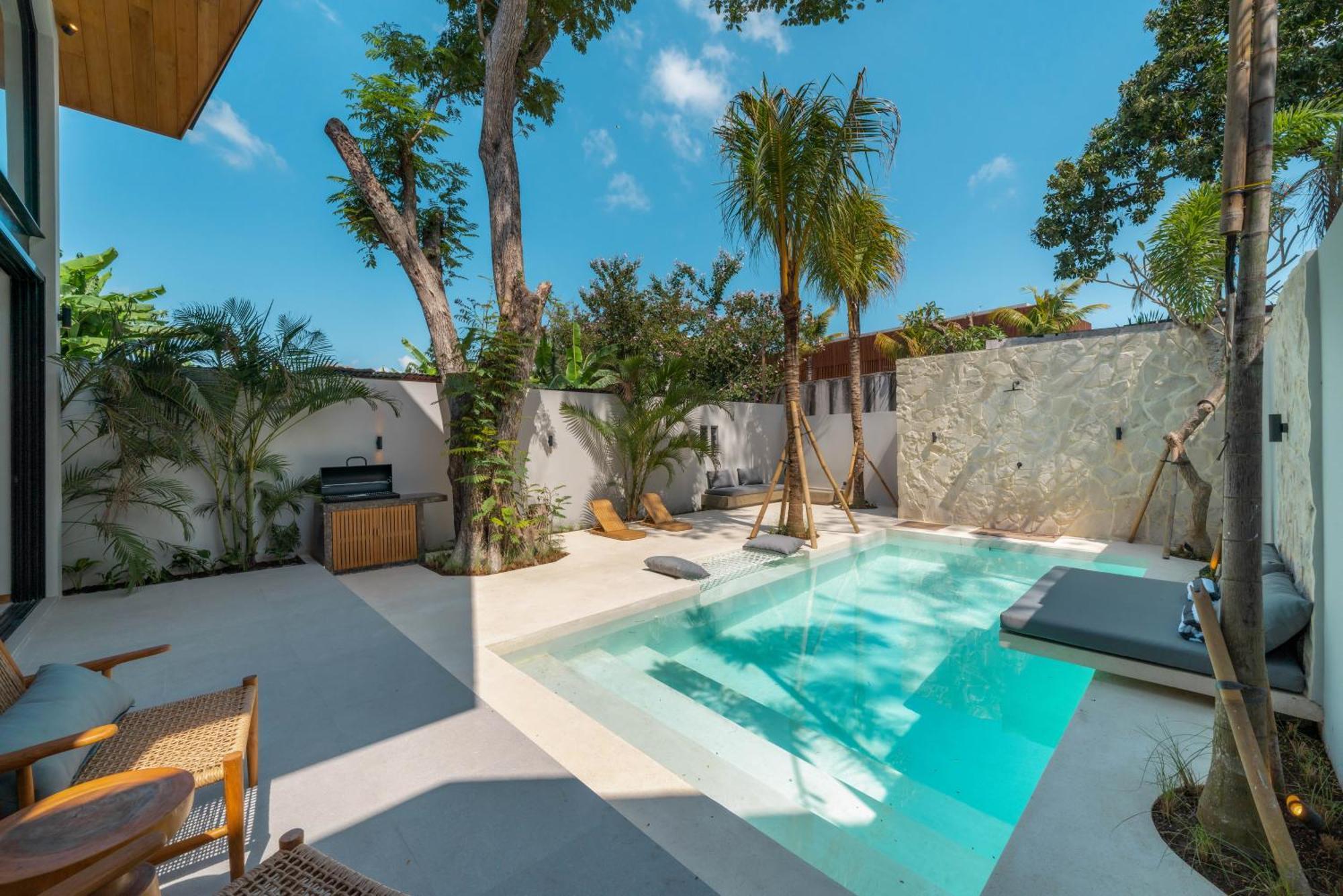 Vaya - Luxe & Stylish 3br Just Steps From The Villa Seminyak (Bali)