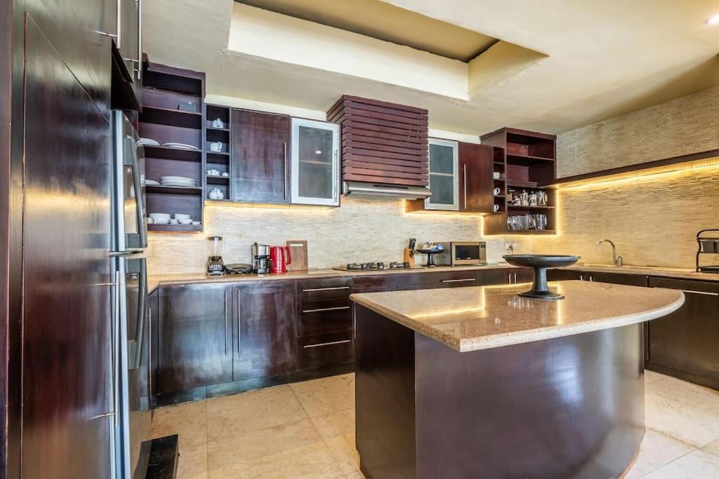 Cometa Prime 3br Private Pool Luxury Seminyak (Bali)