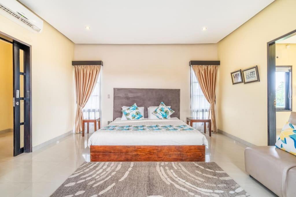 Cometa Prime 3br Private Pool Luxury * Seminyak (Bali)