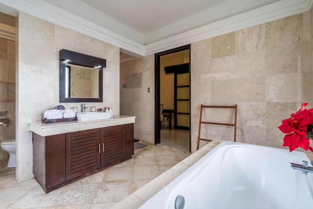 Cometa Prime 3br Private Pool Luxury Villa Seminyak (Bali)