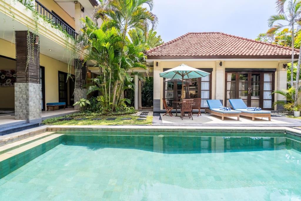 Cometa Prime 3br Private Pool Luxury * Seminyak (Bali)