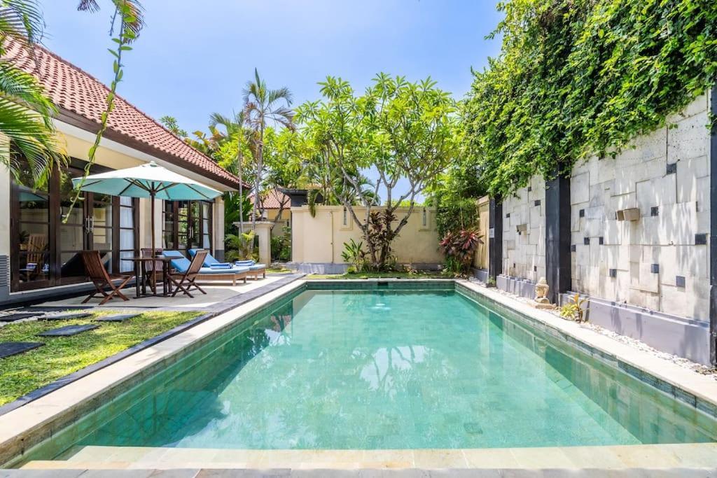 Cometa Prime 3br Private Pool Luxury * Seminyak (Bali)
