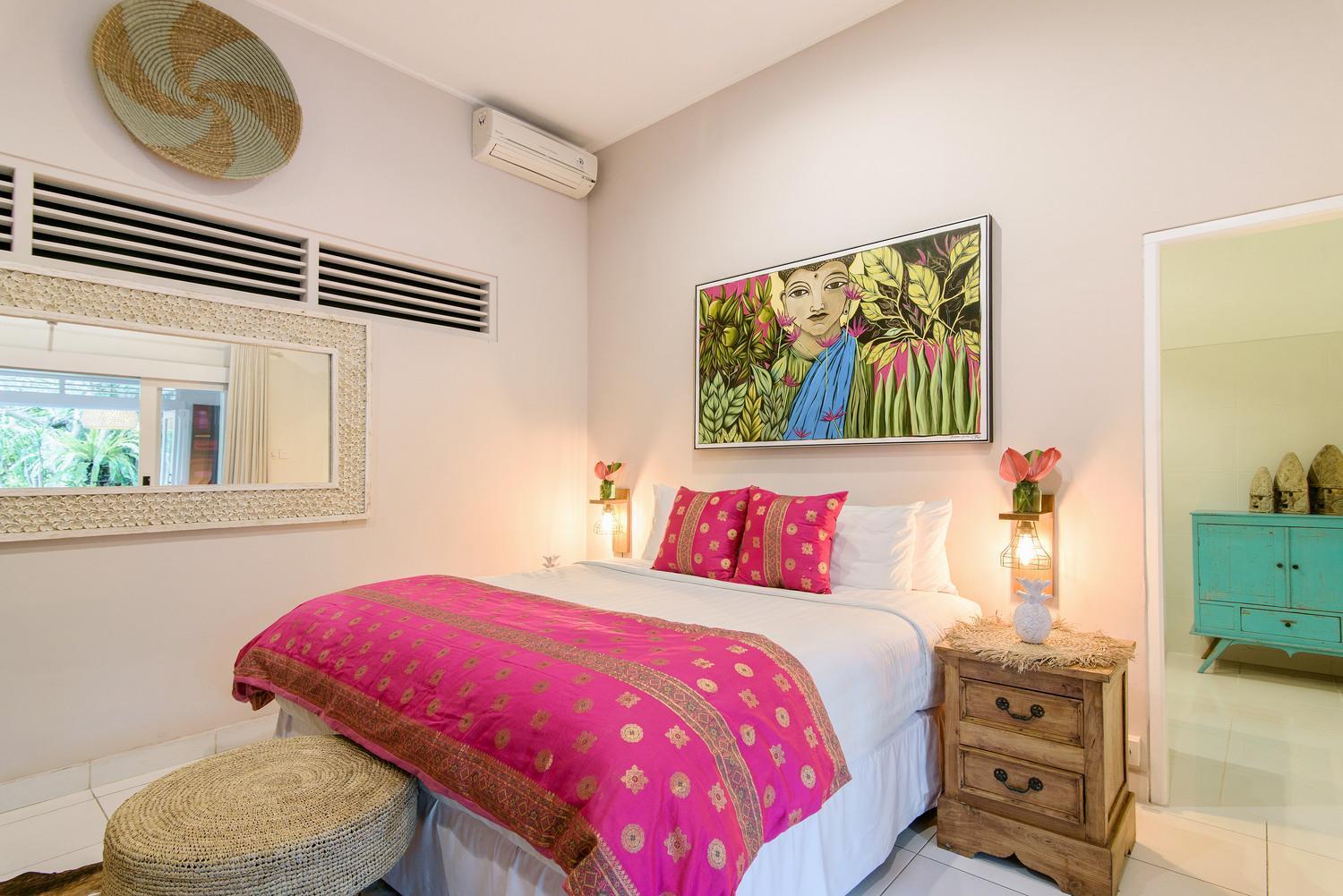 Bloom 3 - Coastal 2 Brm Sleeps 4 Villa Seminyak (Bali)