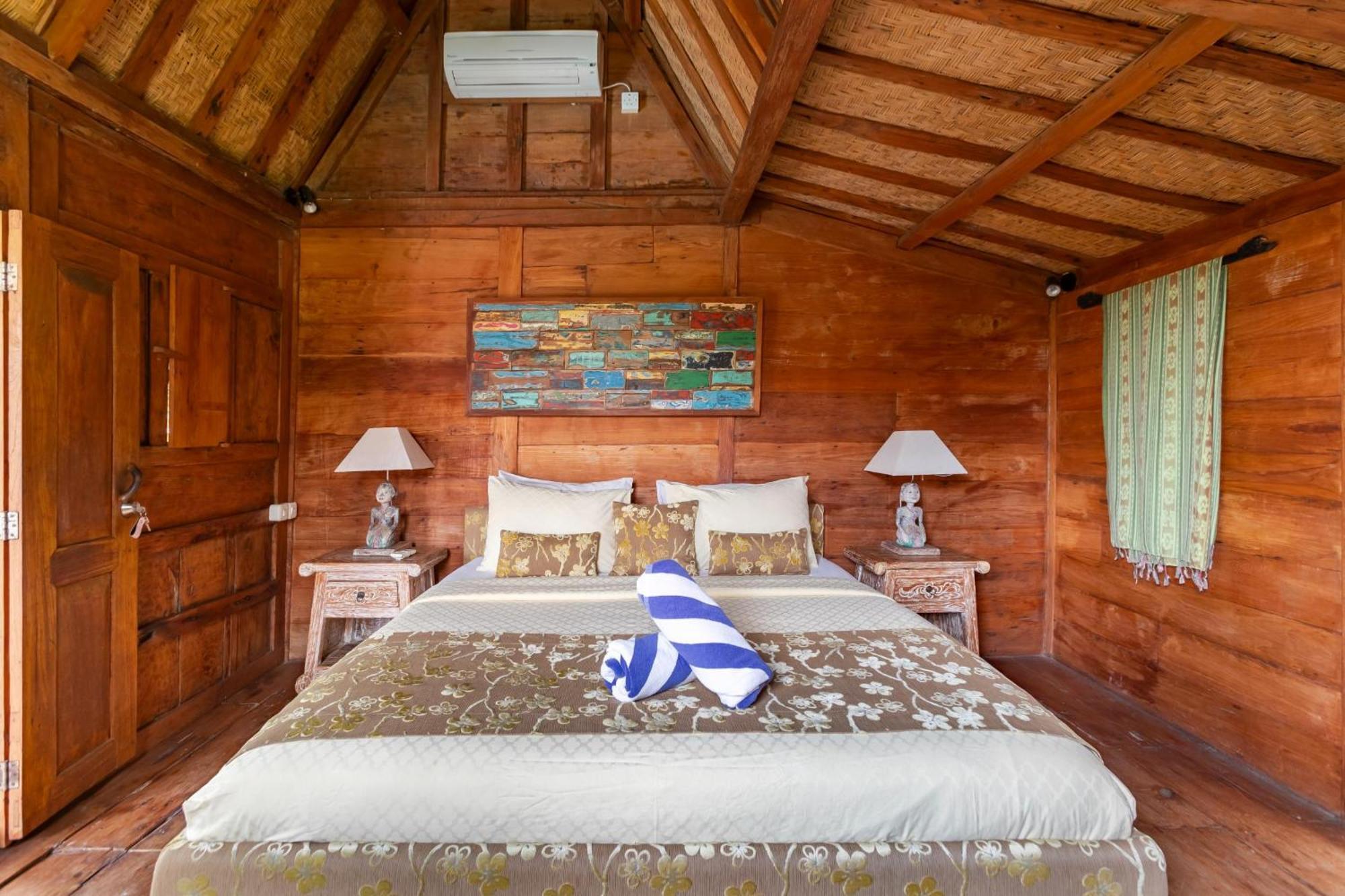 Villa Sukacita - Family Friendly 4br Eat Street 900m Walk To