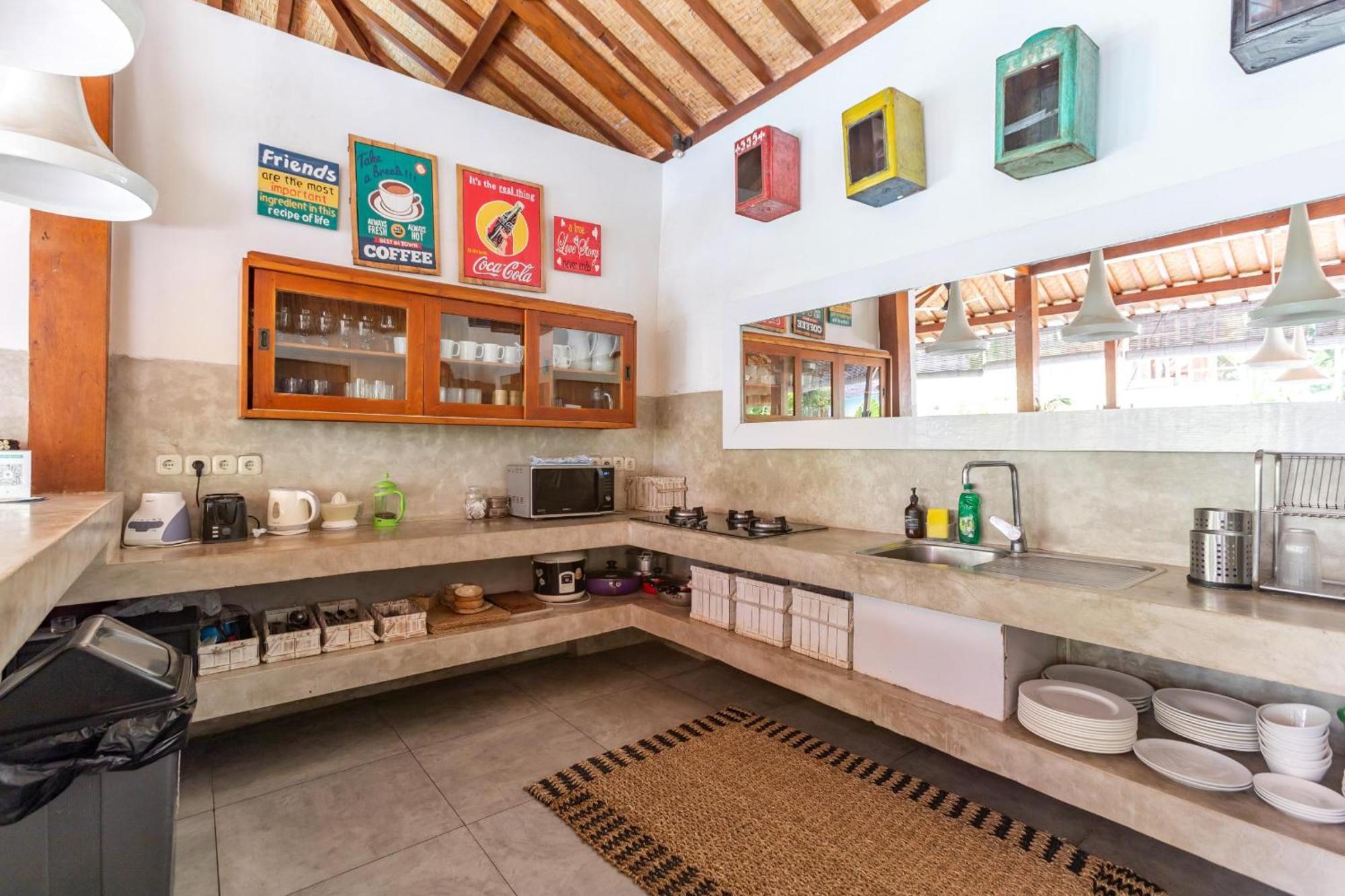 Sukacita - Family Friendly 4br Eat Street 900m Walk To Villa Seminyak (Bali)