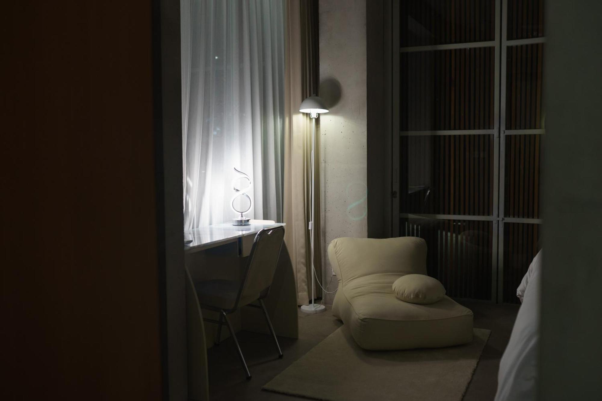 Designer Luxe Pool & Garden Villa! Rooftop, Ricefields, 10mins - Canggu Villa