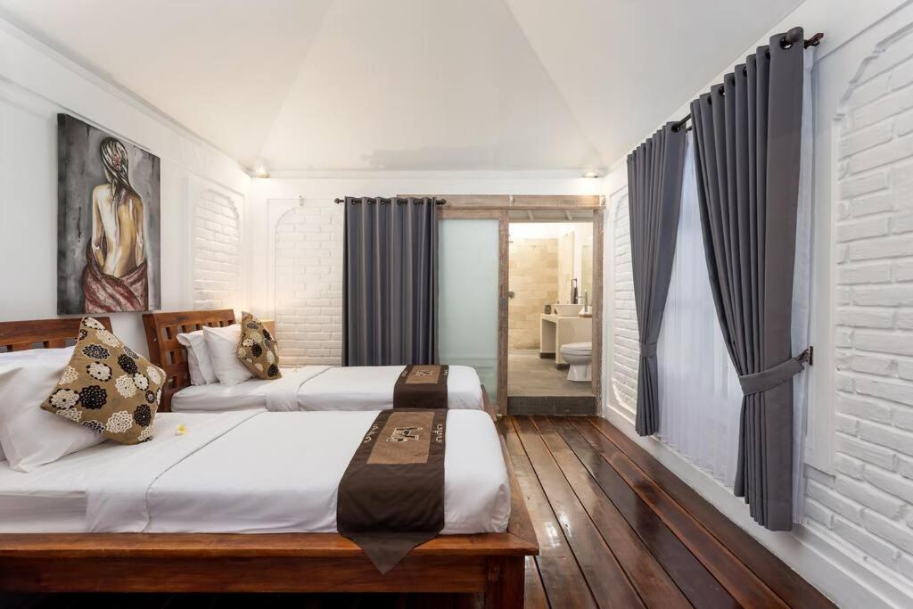 Julietta, 4 Bedroom In The Heart Of Seminyak (Bali)
