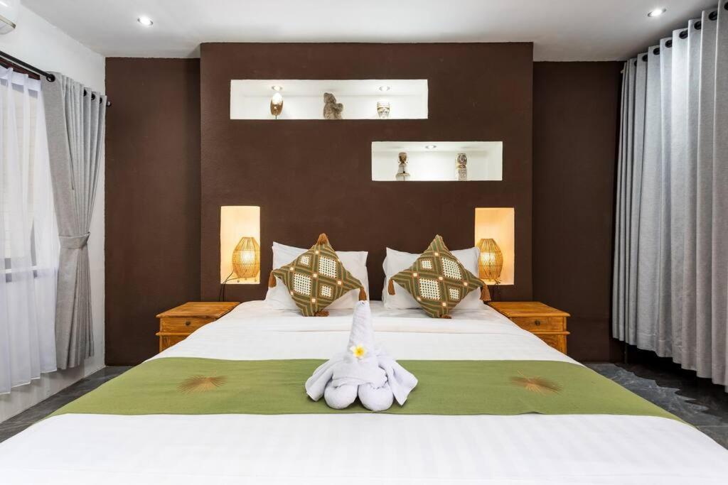 Villa Julietta, 4 Bedroom In The Heart Of Seminyak (Bali)