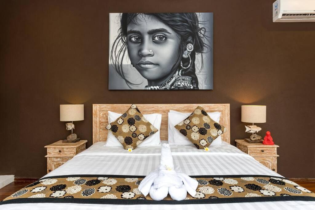 Julietta, 4 Bedroom In The Heart Of Villa Seminyak (Bali)