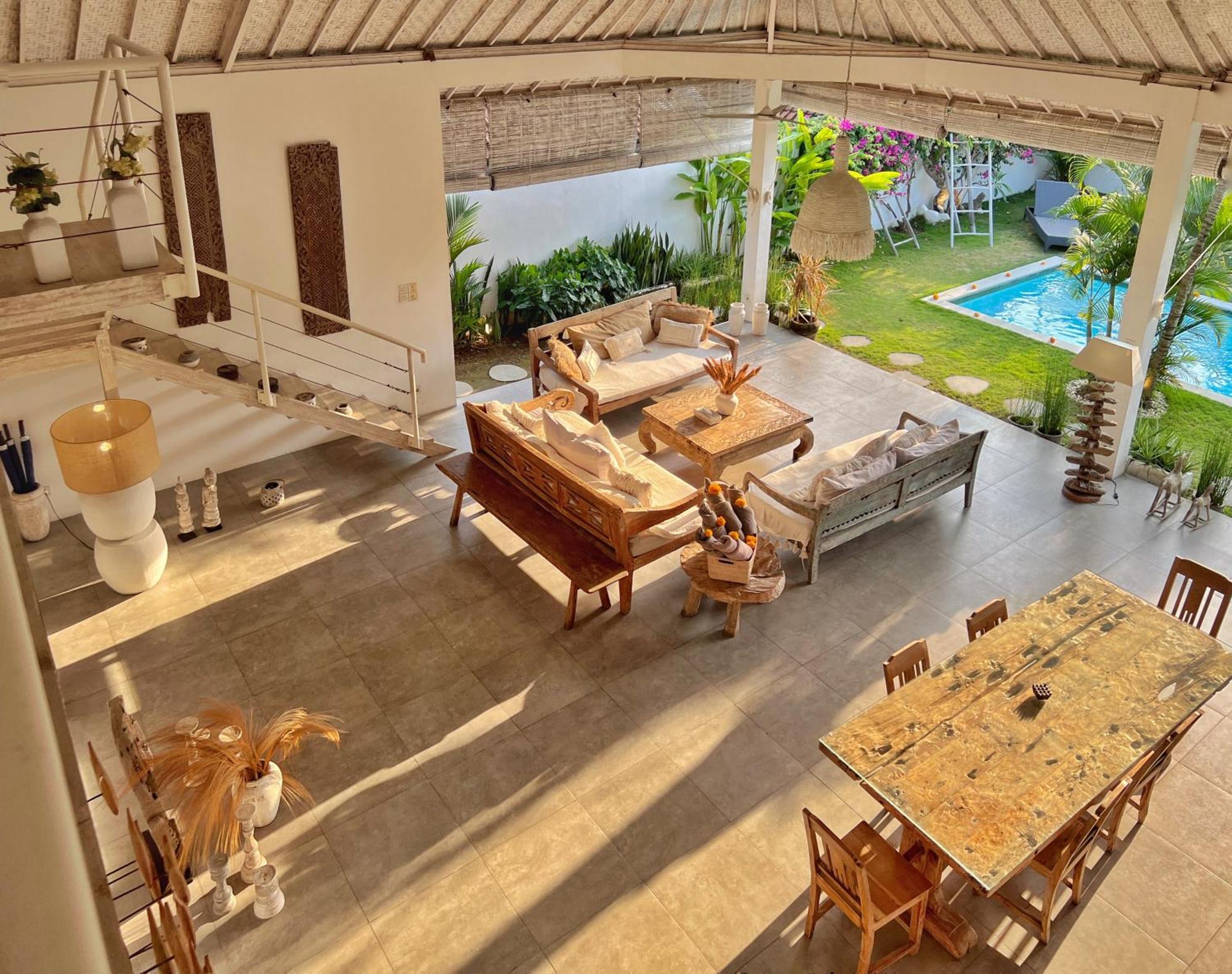 Villa Rocher - Modern 3 Bedroom Batu Belig 3 Min Seminyak (Bali)